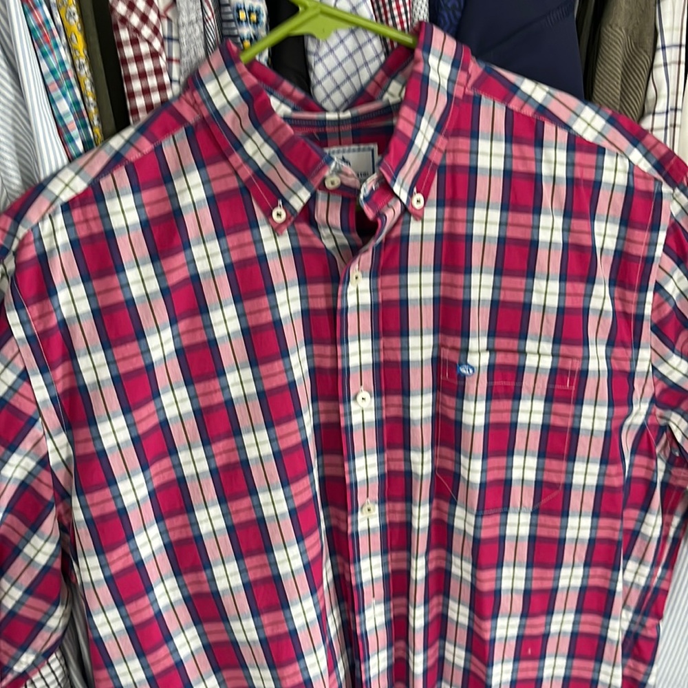 Southern Tide Classic Fit Men’s button down - Size L